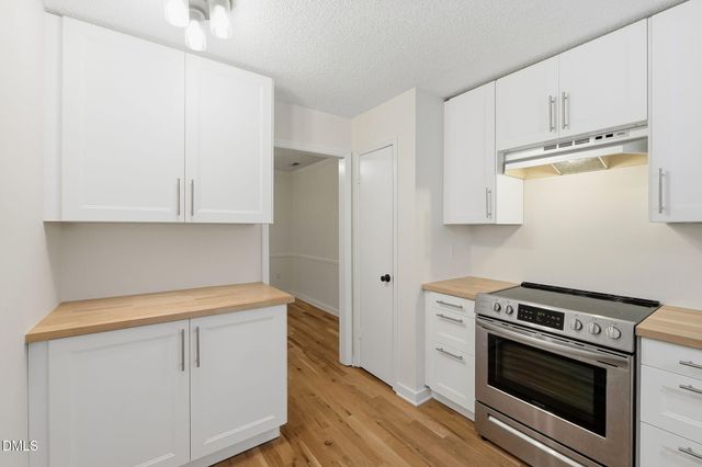 35 Willow Bridge Drive, Durham, NC 27707
