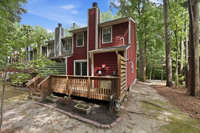 35 Willow Bridge Drive, Durham, NC 27707