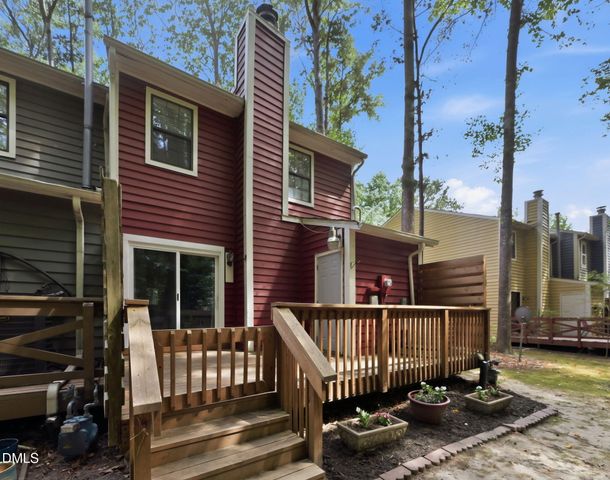 35 Willow Bridge Drive, Durham, NC 27707