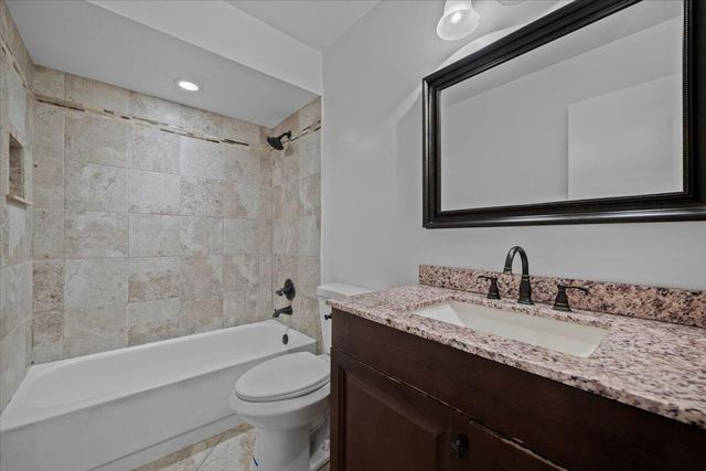 6138 Elsinore Circle, Greenacres, FL 33463