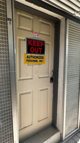 732 Moffett St 4A, Hallandale Beach, FL 33009