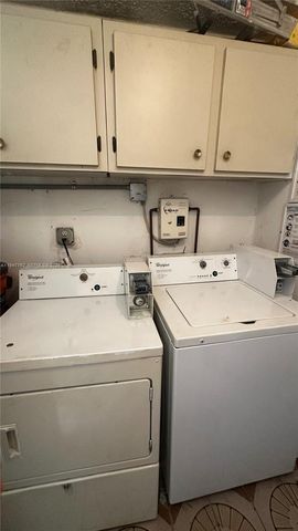 732 Moffett St 4A, Hallandale Beach, FL 33009