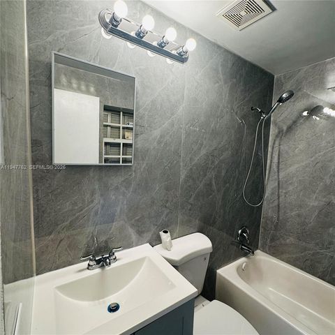 732 Moffett St 4A, Hallandale Beach, FL 33009