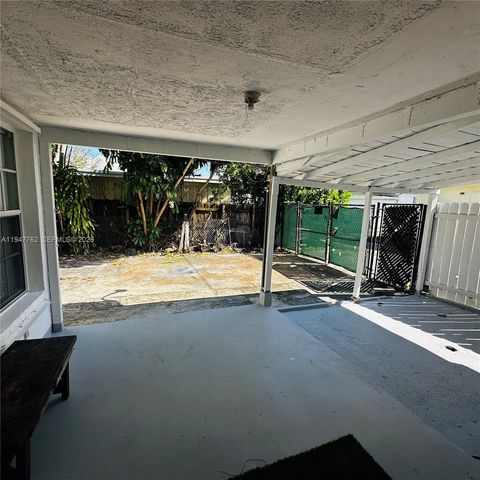 732 Moffett St 4A, Hallandale Beach, FL 33009