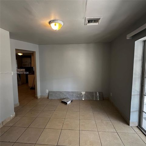 732 Moffett St 4A, Hallandale Beach, FL 33009