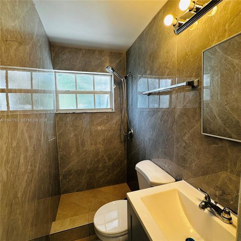 732 Moffett St 4A, Hallandale Beach, FL 33009