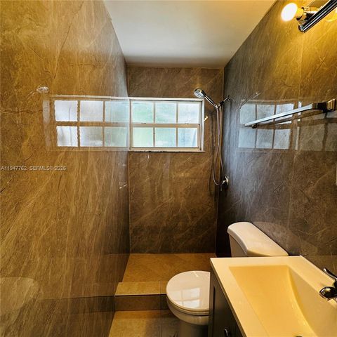 732 Moffett St 4A, Hallandale Beach, FL 33009