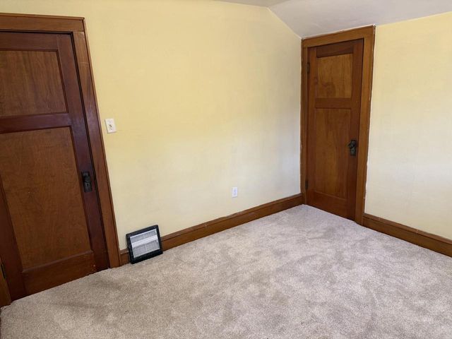 1350 N 55th STREET, Milwaukee, WI 53208