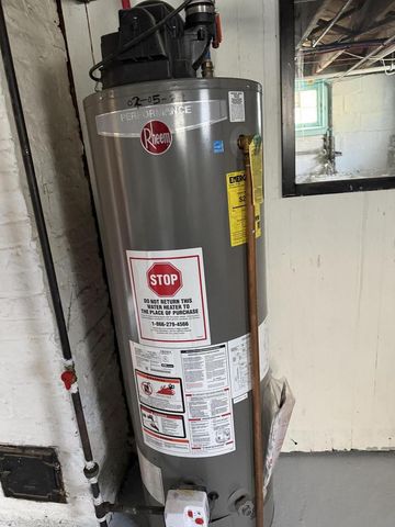 1350 N 55th STREET, Milwaukee, WI 53208