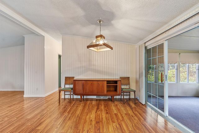 34 Dianne Street, Nashua, NH 03062