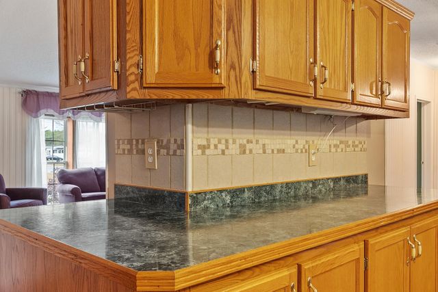 34 Dianne Street, Nashua, NH 03062