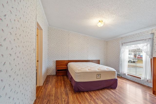 34 Dianne Street, Nashua, NH 03062