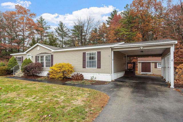 34 Dianne Street, Nashua, NH 03062