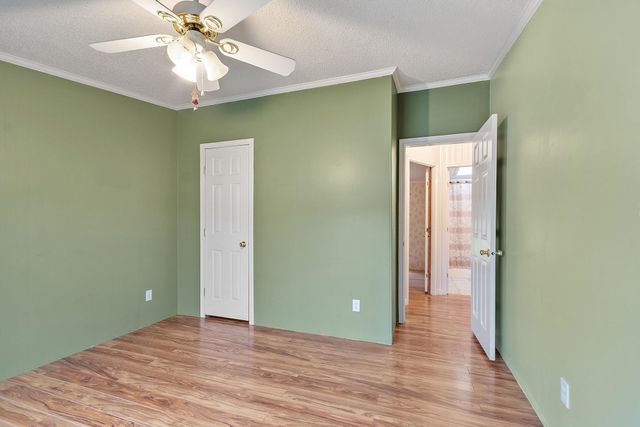 34 Dianne Street, Nashua, NH 03062