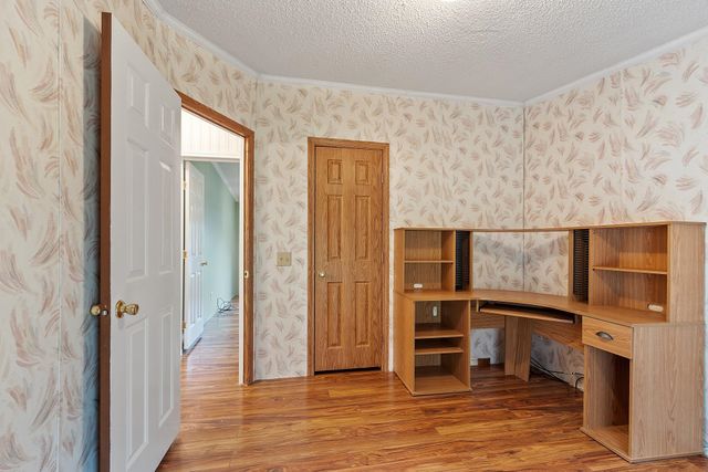 34 Dianne Street, Nashua, NH 03062