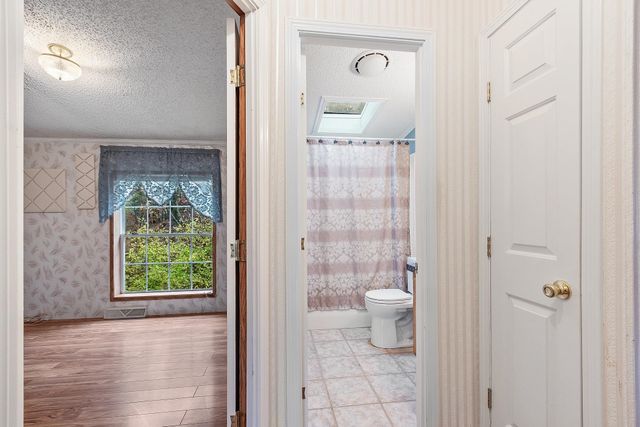 34 Dianne Street, Nashua, NH 03062