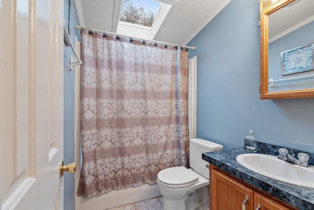 34 Dianne Street, Nashua, NH 03062