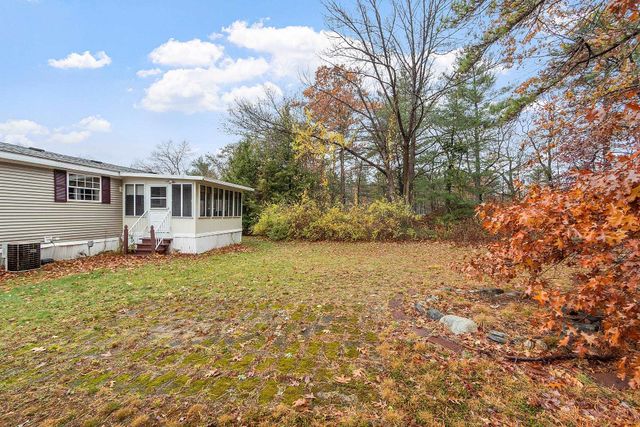 34 Dianne Street, Nashua, NH 03062