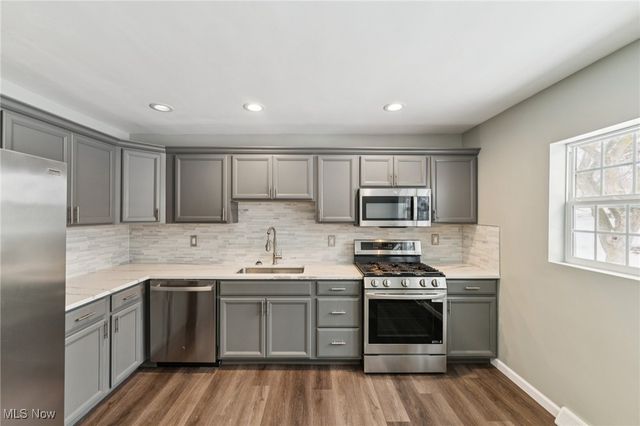 2601 Sherwood Drive, Lorain, OH 44053