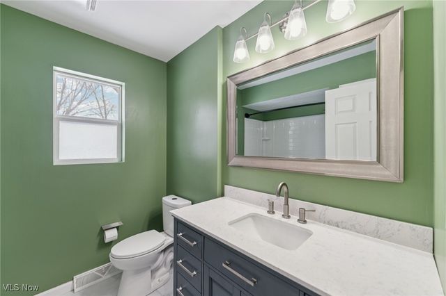 2601 Sherwood Drive, Lorain, OH 44053