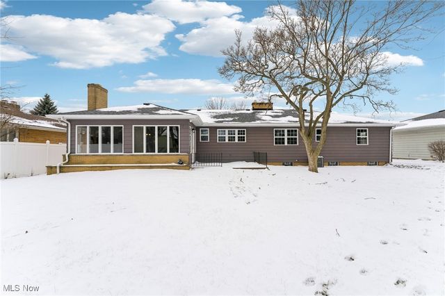 2601 Sherwood Drive, Lorain, OH 44053