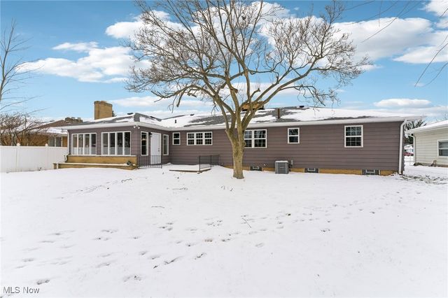 2601 Sherwood Drive, Lorain, OH 44053