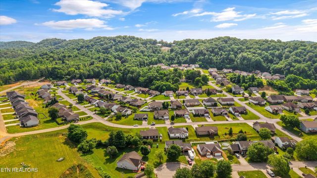 118 Cornerstone Circle, Clinton, TN 37716