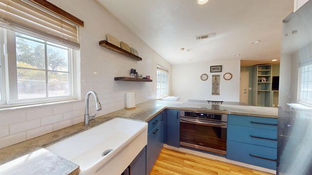 551 Ascella Dr, Diamond Springs, CA 95619