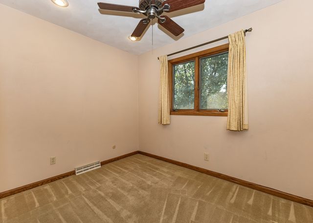 3527 12th Avenue, Moline, IL 61265