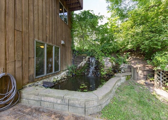 3527 12th Avenue, Moline, IL 61265