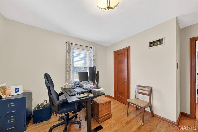 10201 Midland Boulevard, Overland, MO 63114