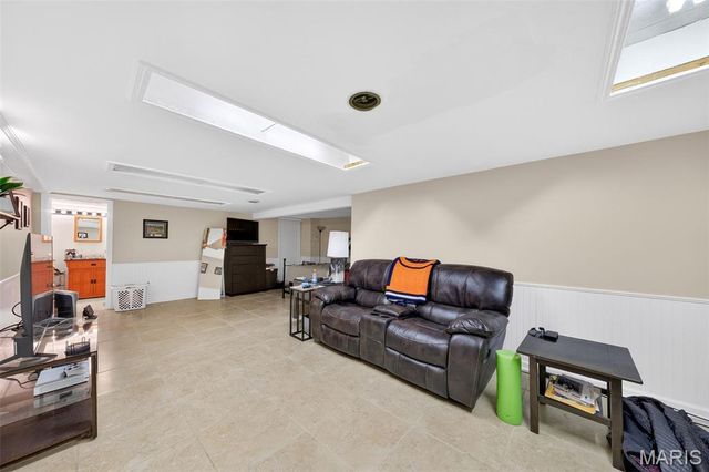 10201 Midland Boulevard, Overland, MO 63114