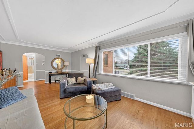 10201 Midland Boulevard, Overland, MO 63114