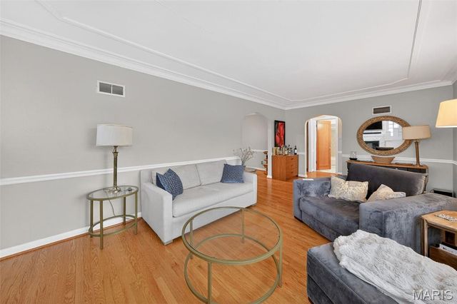 10201 Midland Boulevard, Overland, MO 63114