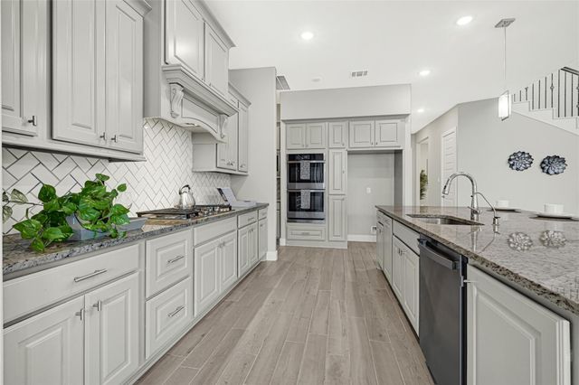 10315 Fountain Shore Drive, Missouri City, TX 77459