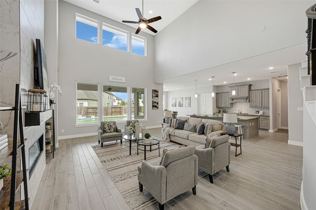 10315 Fountain Shore Drive, Missouri City, TX 77459