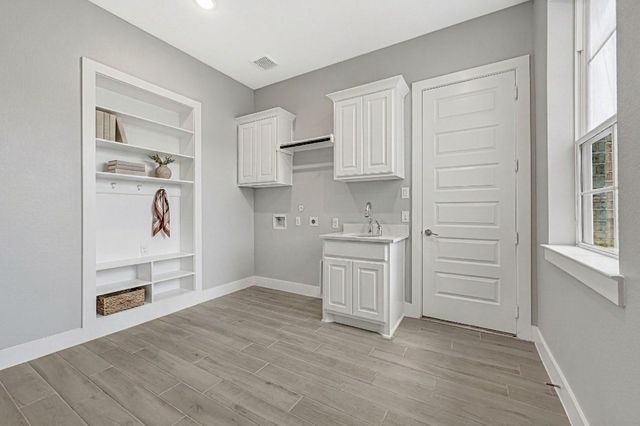10315 Fountain Shore Drive, Missouri City, TX 77459