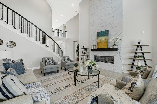 10315 Fountain Shore Drive, Missouri City, TX 77459