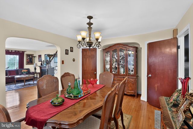 2004 VISTA ST, Philadelphia, PA 19152