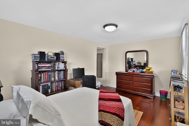 2004 VISTA ST, Philadelphia, PA 19152