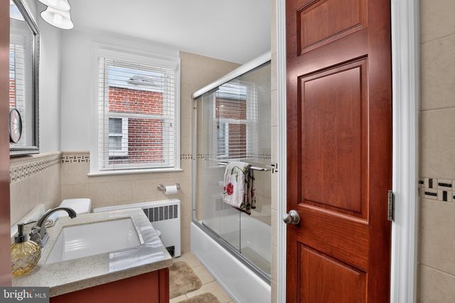2004 VISTA ST, Philadelphia, PA 19152