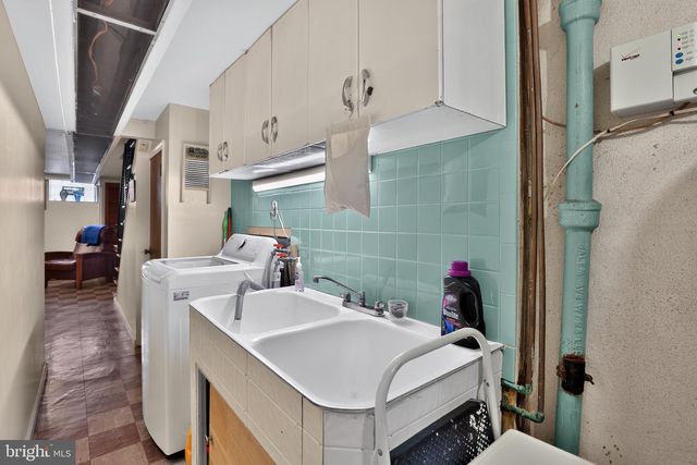 2004 VISTA ST, Philadelphia, PA 19152