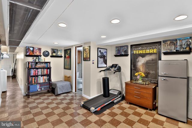 2004 VISTA ST, Philadelphia, PA 19152