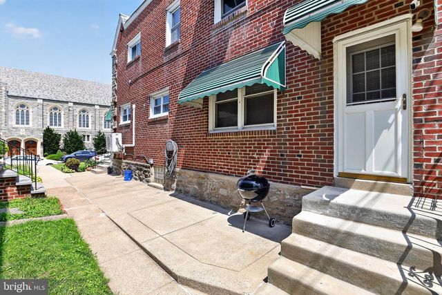2004 VISTA ST, Philadelphia, PA 19152
