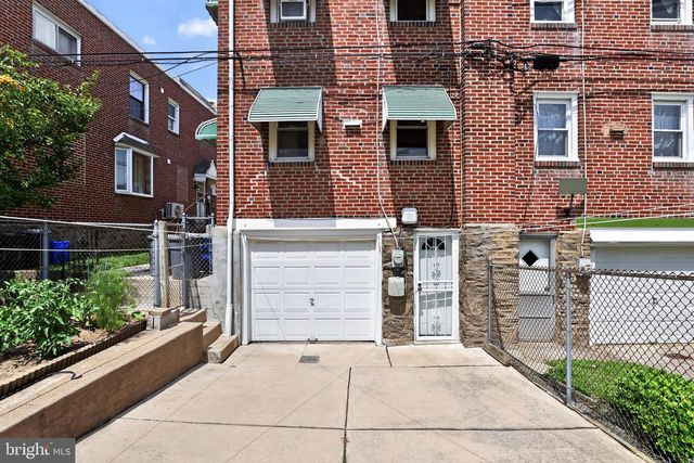 2004 VISTA ST, Philadelphia, PA 19152