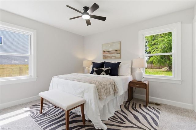 3616 Parr LN, Chesapeake, VA 23323