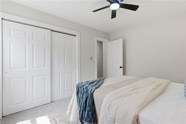 3616 Parr LN, Chesapeake, VA 23323