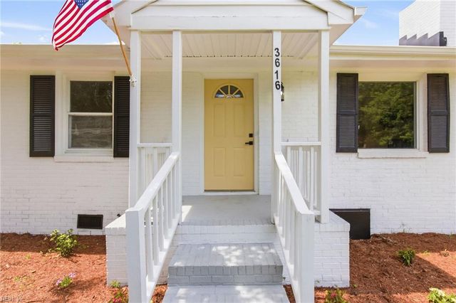 3616 Parr LN, Chesapeake, VA 23323