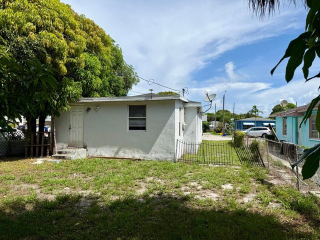 1108 State Street, West Palm Beach, FL 33407