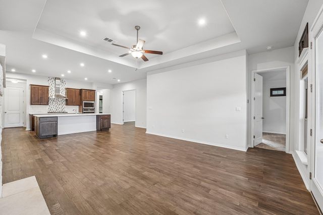207 Mineral River LOOP, Kyle, TX 78640
